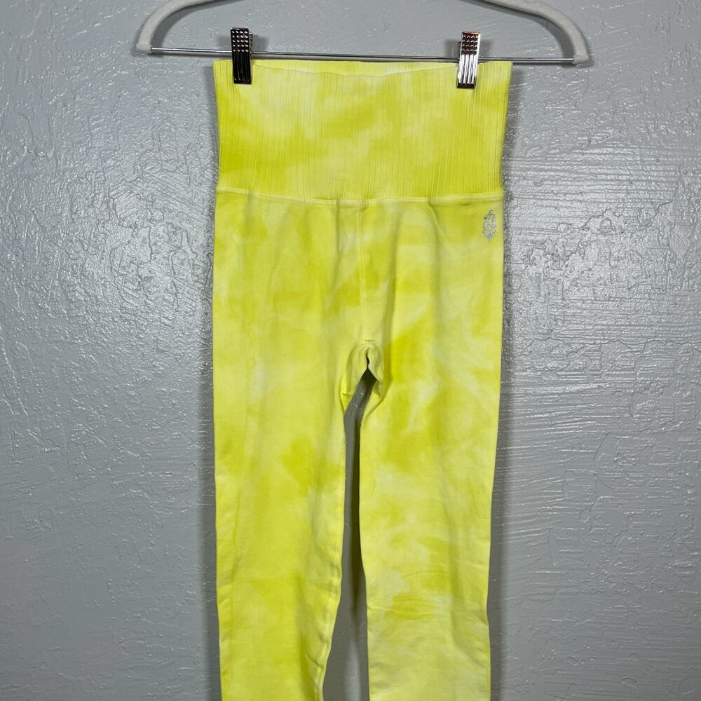 Free People Movement Women XS/ S Yellow White Tie Dye Good Karma Legging Workout - Picture 3 of 8